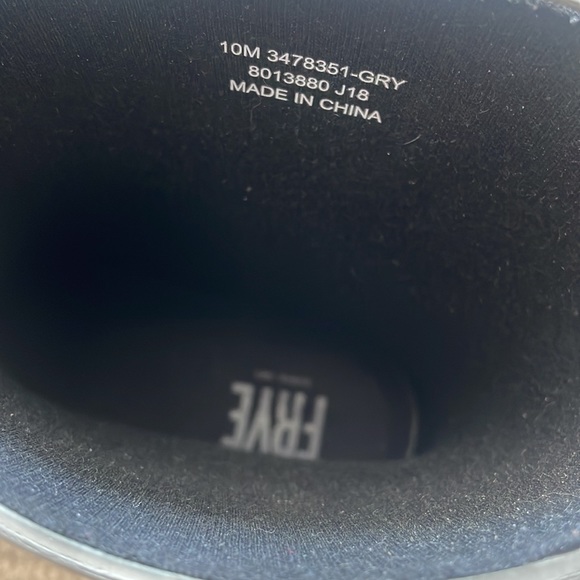 Frye rain boots. Size 10 - Picture 4 of 4